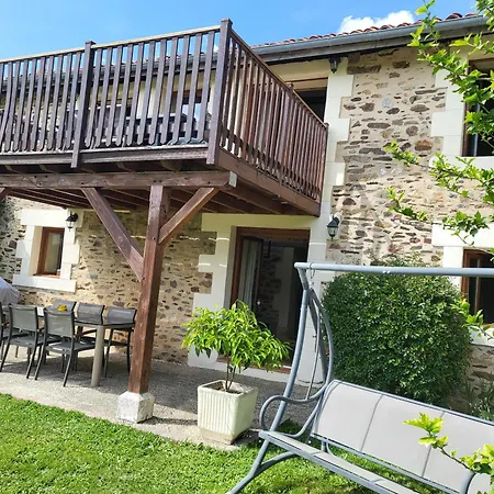 At Le Tilleul - Le Pommier & Le Cerisier 別荘