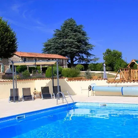 At Le Tilleul - Le Pommier & Le Cerisier *