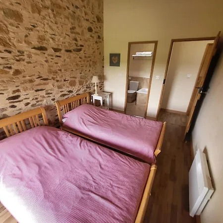 Holiday home At Le Tilleul - Le Pommier & Le Cerisier Le Lindois