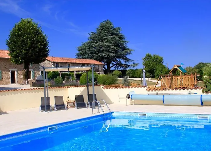 At Le Tilleul - Le Pommier & Le Cerisier *